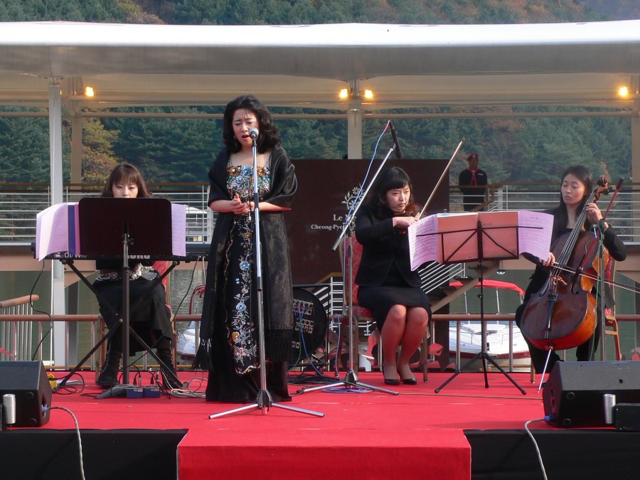 르.메이에르 청평 수상스포츠빌라 보트 진수식